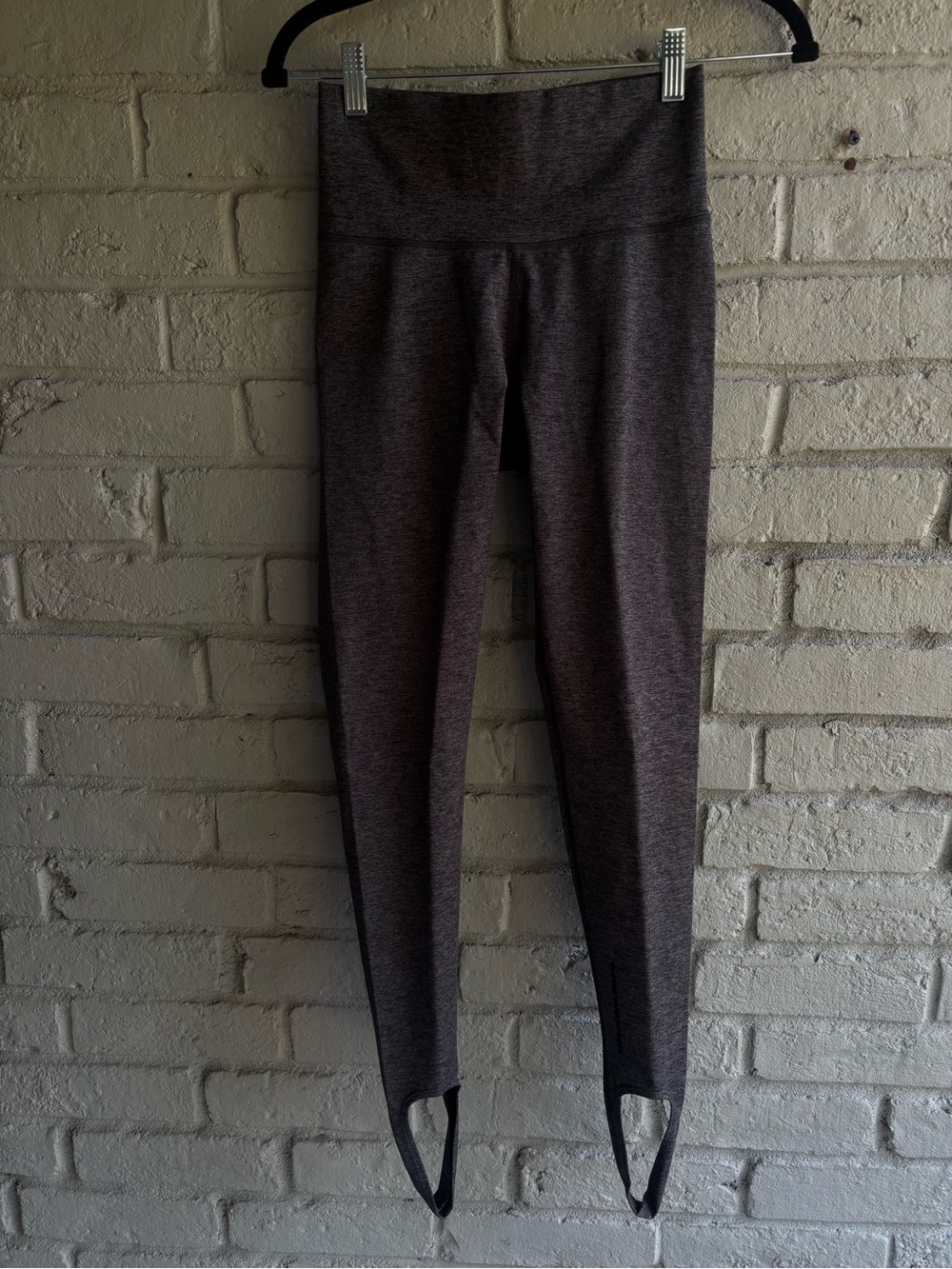 TEREZ NWOT SZ S STIRRUP workout yoga pants Dark gray.